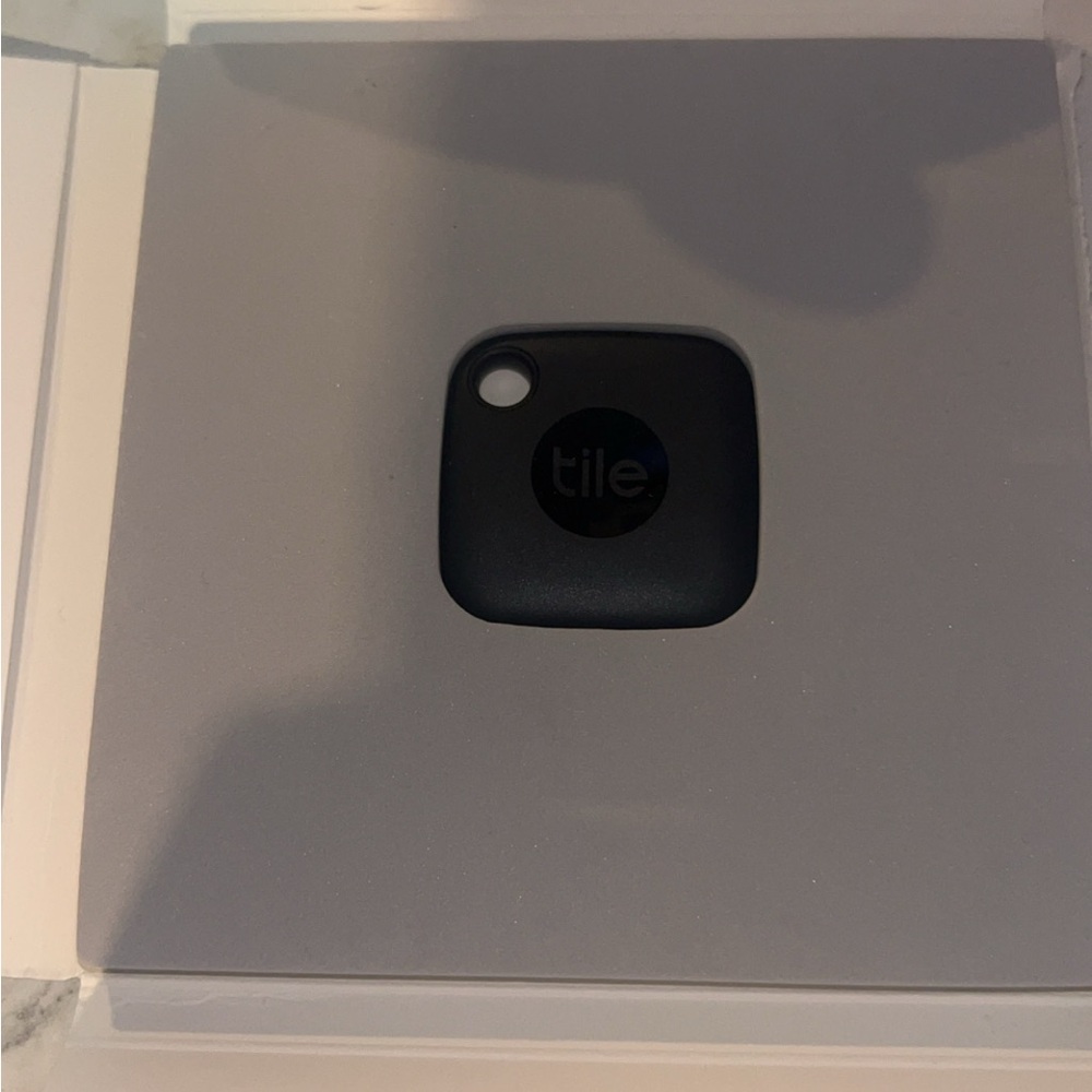 Tile Mate Bluetooth Tracker - Picture 2 of 2